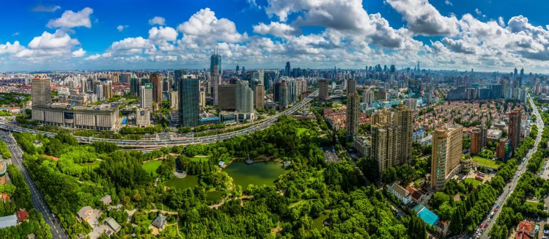 長寧奮力打造“四力四城”，加快建設(shè)具有世界影響力的國際精品城區(qū).jpeg